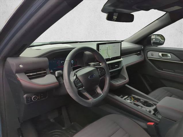 Used 2025 Ford Explorer ST-Line w/ Premium Package RWD image 13