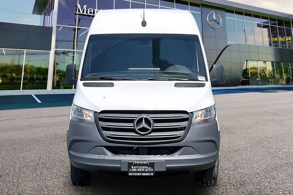 Used 2023 Mercedes-Benz Sprinter 2500 image 3