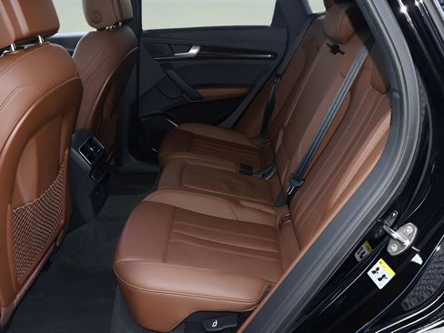 Used 2018 Audi Q5 2.0T Premium Plus w/ Premium Plus Package image 13