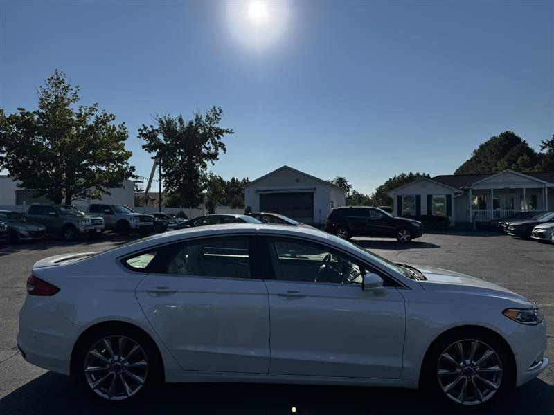 Used 2017 Ford Fusion Platinum AWD/4WD image 8