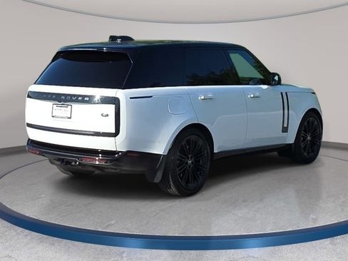 Used 2023 Land Rover Range Rover SE AWD/4WD image 5