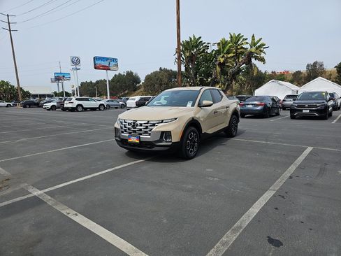 Used 2024 Hyundai Santa Cruz SEL image 3
