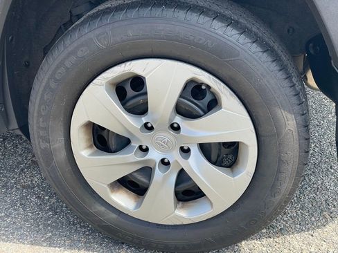 Used 2019 Toyota RAV4 LE w/ All Weather Liner Package AWD/4WD image 24
