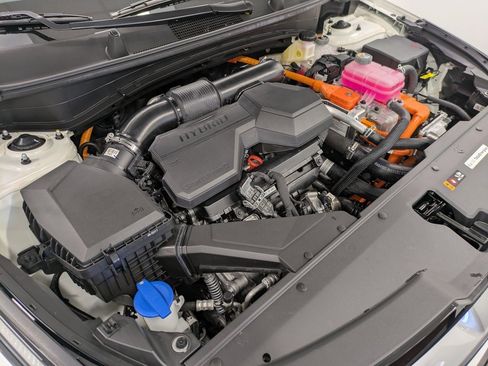 Used 2025 Kia Sportage EX w/ EX Premium Package image 30