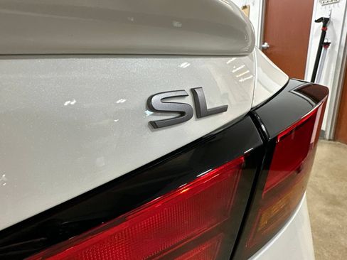 Used 2025 Nissan Altima 2.5 SL AWD/4WD image 7