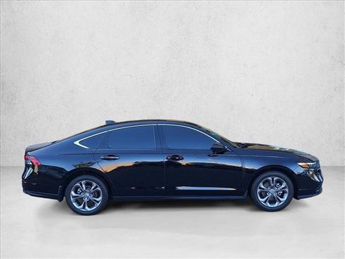 Used 2024 Honda Accord EX image 4