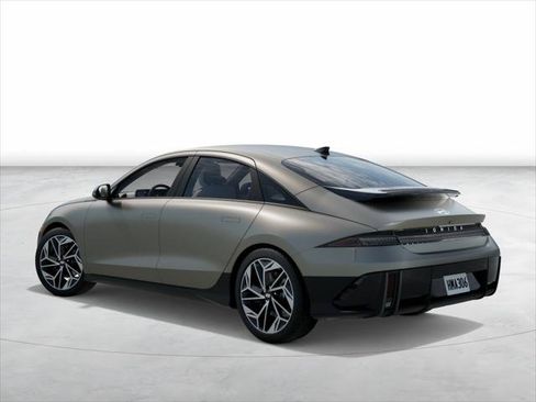New 2025 Hyundai Ioniq 6 SEL image 5