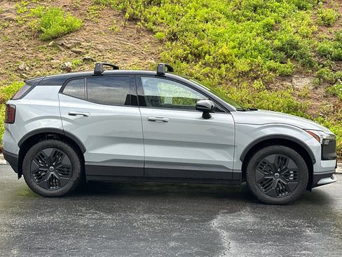 New 2026 Volvo EX30 Cross Country Ultra AWD/4WD image 4