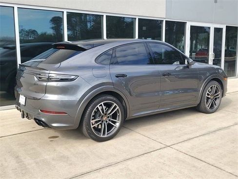 Used 2023 Porsche Cayenne Turbo AWD/4WD image 10