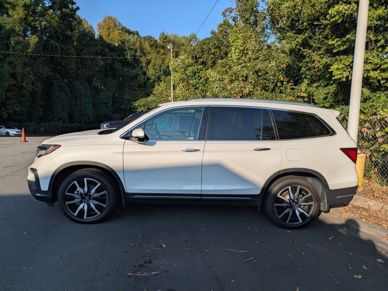 Used 2020 Honda Pilot Touring image 3