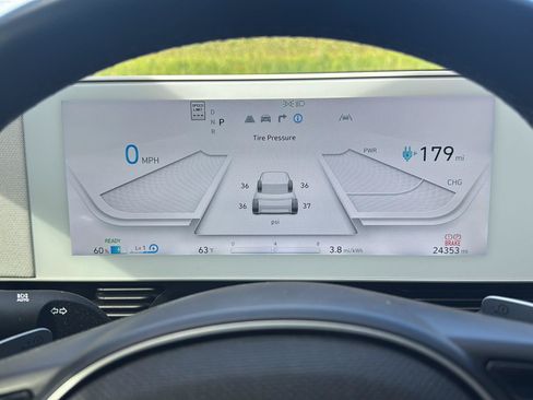 Used 2024 Hyundai Ioniq 5 SE AWD/4WD image 14