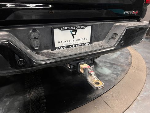 Used 2024 GMC Canyon AT4 w/ LPO, Off Road Lift Package image 15