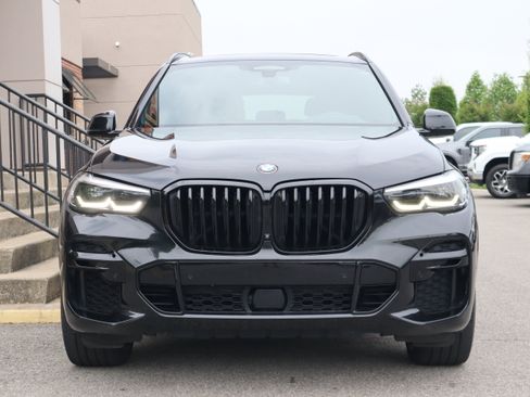 Used 2022 BMW X5 M50i AWD/4WD image 4
