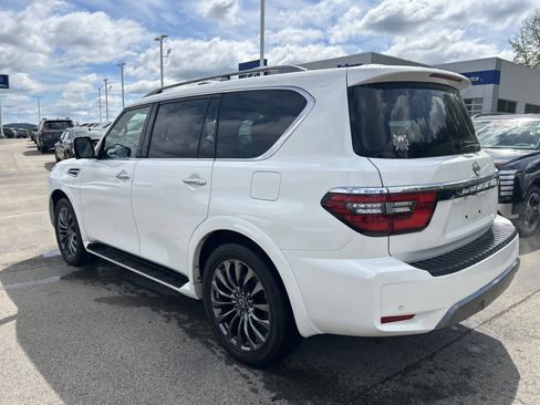 Used 2023 Nissan Armada Platinum w/ Captain's Chairs Package AWD/4WD image 12
