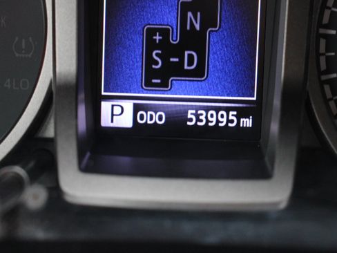 Used 2021 Toyota Tacoma TRD Sport w/ TRD Premium Sport Package image 33