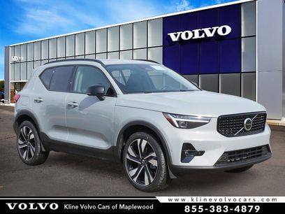 New 2026 Volvo XC40 B5 Ultra w/ Climate Package