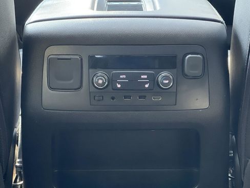Used 2020 Chevrolet Tahoe Premier AWD/4WD image 41
