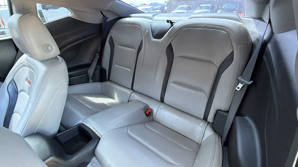 Used 2019 Chevrolet Camaro SS RWD image 23