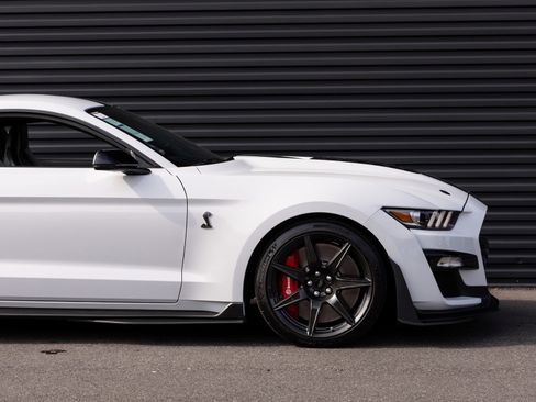 Used 2020 Ford Mustang Shelby GT500 w/ Carbon Fiber Track Pack image 7