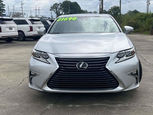 Used 2016 Lexus ES 350 w/ Luxury Package w/Wood Trim FWD image 8