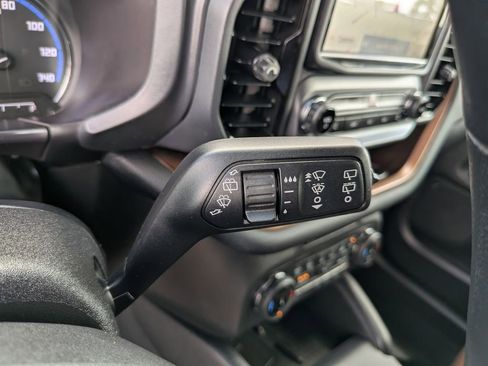 Used 2022 Ford Bronco Sport Outer Banks w/ Tech Package AWD/4WD image 33