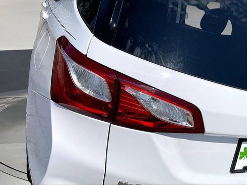 Used 2020 Chevrolet Equinox LT FWD image 26