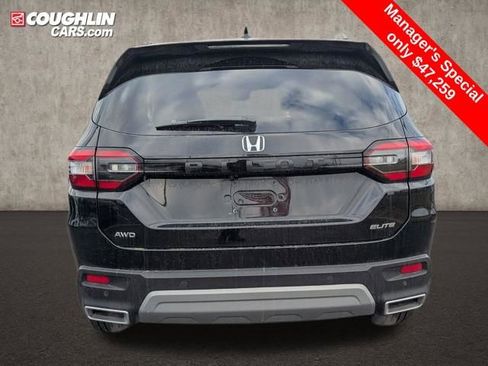 Used 2025 Honda Pilot Elite image 6