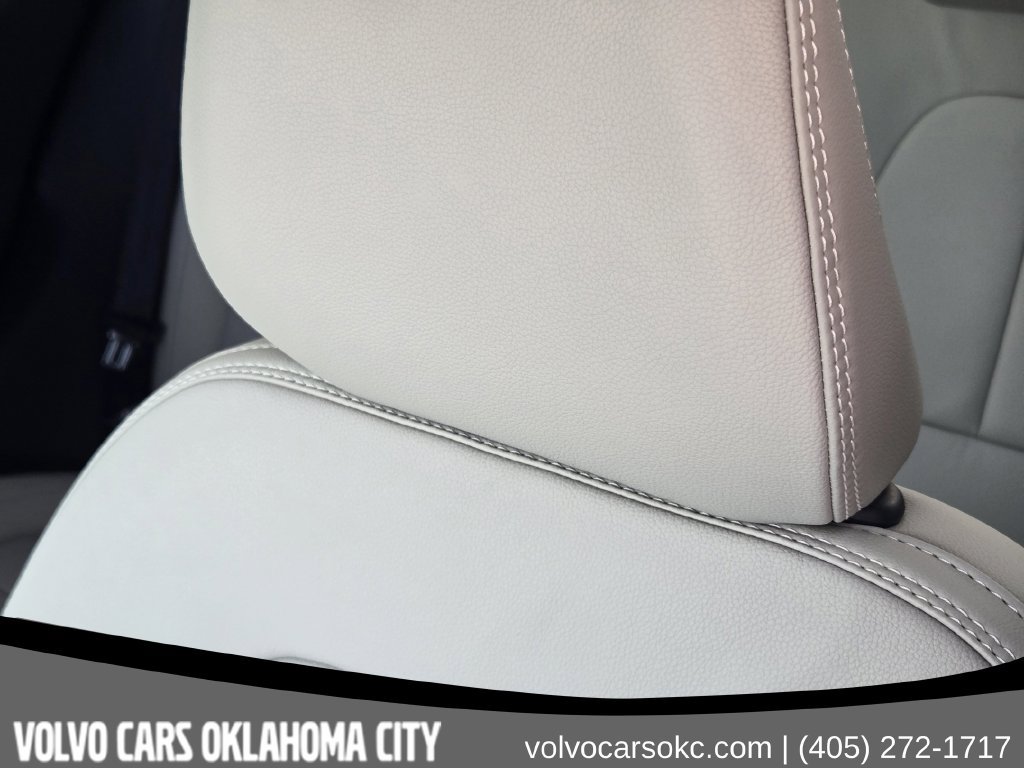 Used 2026 Volvo XC40 B5 Plus w/ Protection Package Premier AWD/4WD image 16