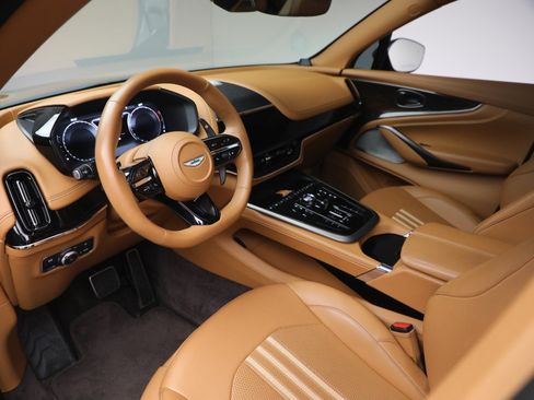 Used 2025 Aston Martin DBX 707 AWD/4WD image 14