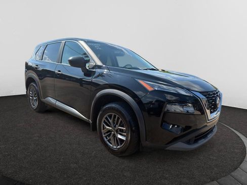 Used 2023 Nissan Rogue S AWD/4WD image 3