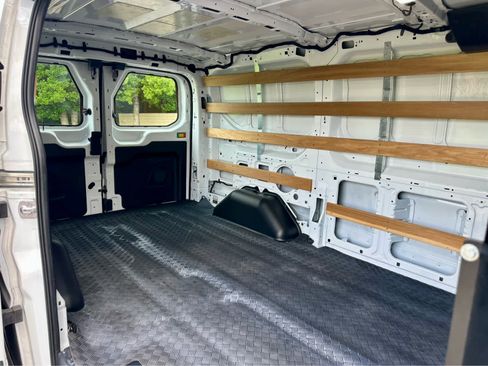 Used 2025 Ford Transit 250 Low Roof w/ Exterior Upgrade Package RWD image 15