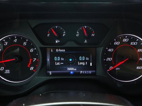 Used 2018 Chevrolet Camaro LT RWD image 6