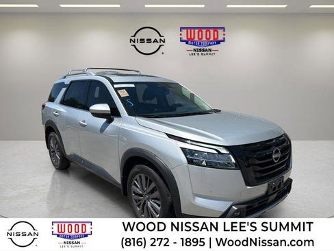 Used 2023 Nissan Pathfinder SL w/ SL Premium Package AWD/4WD image 1