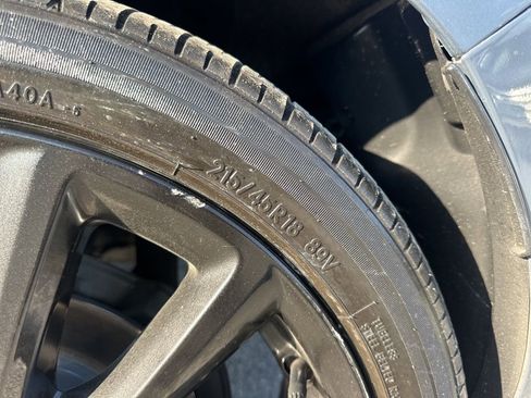 Used 2024 MAZDA MAZDA3 s image 31