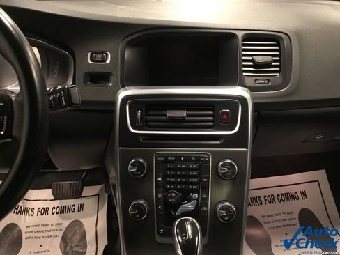 Used 2014 Volvo S60 T5 image 49