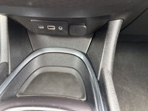 Used 2019 Chevrolet Malibu LT image 25