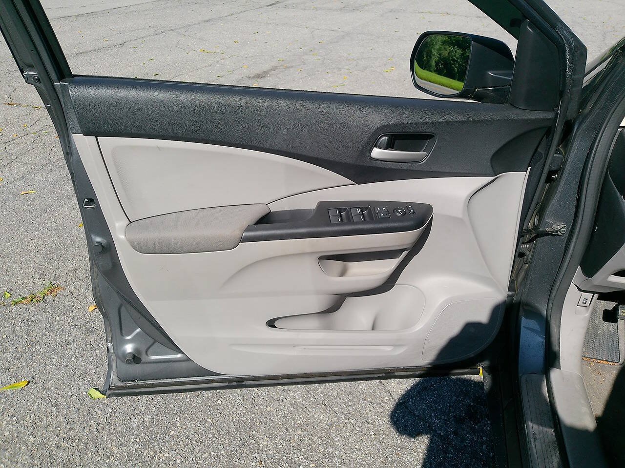Used 2013 Honda CR-V LX image 23