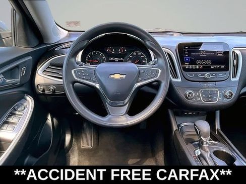 Used 2024 Chevrolet Malibu LT FWD image 10