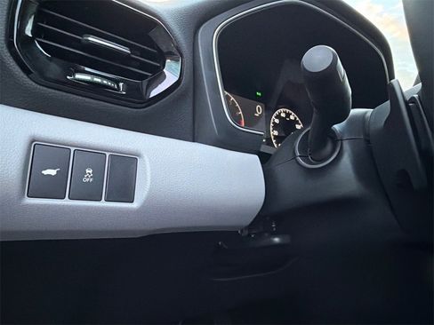 New 2025 Honda Pilot Touring image 36