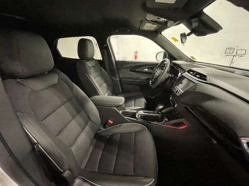 Used 2023 Chevrolet TrailBlazer RS FWD image 26