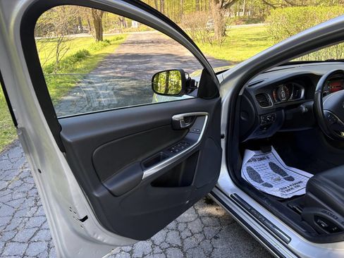 Used 2015 Volvo V60 T5 Premier AWD/4WD image 19