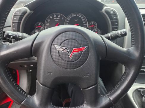 Used 2005 Chevrolet Corvette Coupe w/ Preferred Equipment Group image 15