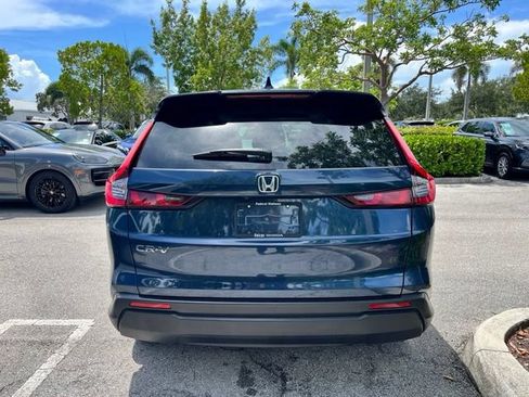 Used 2025 Honda CR-V EX image 5