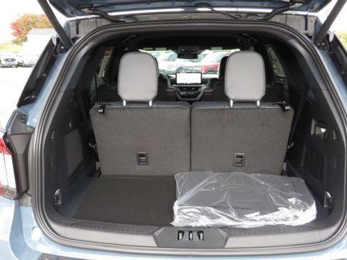 New 2026 Ford Explorer ST image 29