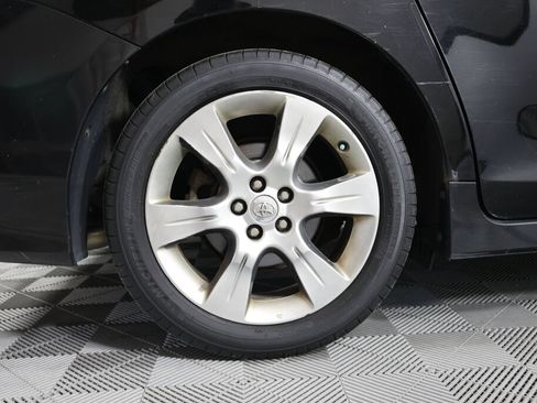 Used 2012 Toyota Sienna SE FWD image 7