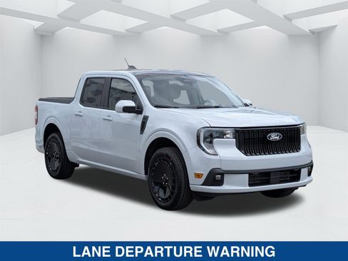 New 2026 Ford Maverick Lobo image 2