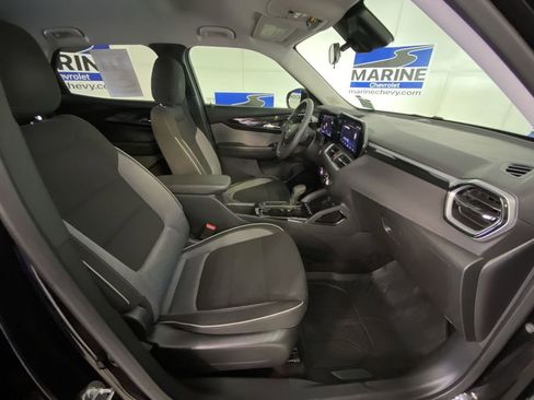 Used 2024 Chevrolet TrailBlazer LS w/ LS Convenience Package AWD/4WD image 31