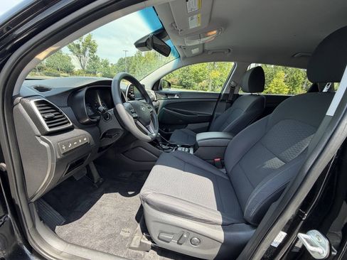 Used 2019 Hyundai Tucson Sport FWD image 12