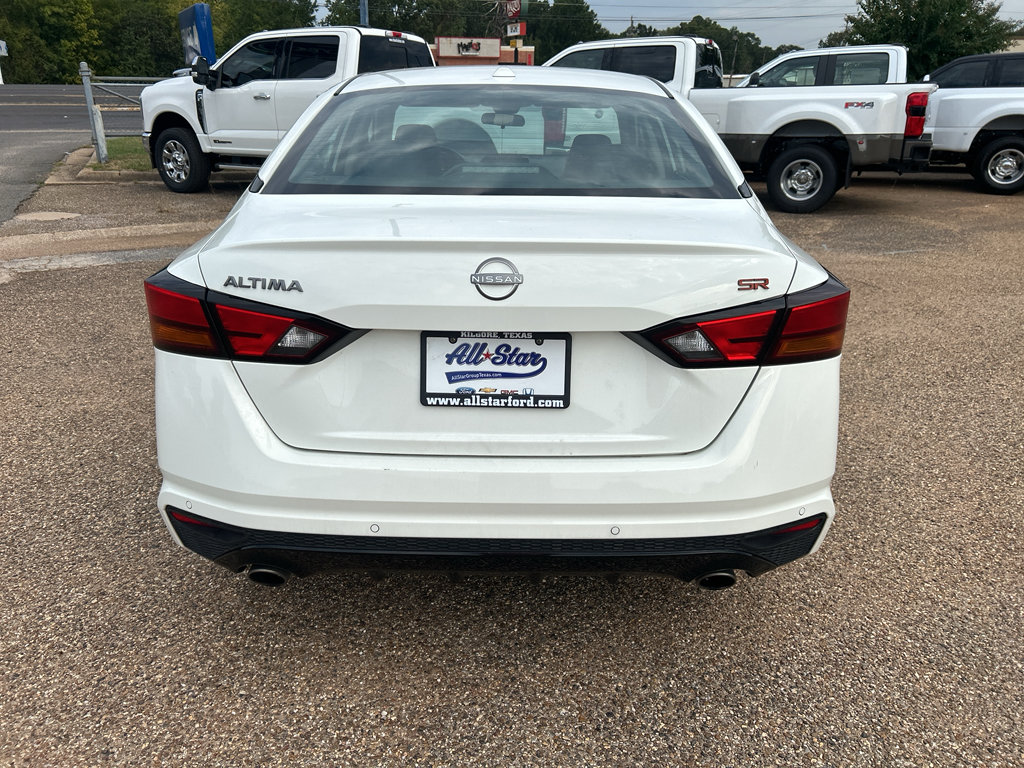Used 2024 Nissan Altima 2.5 SR FWD image 3