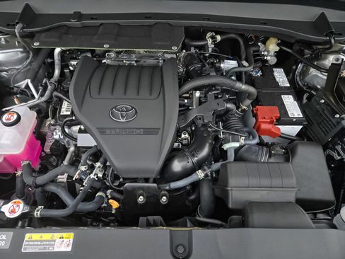 Certified 2026 Toyota Grand Highlander FWD image 25